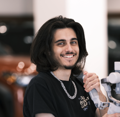 Headshot of Levi Moreira